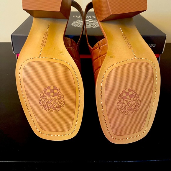 Vince Camuto Brendiza, Open Toe Sandals, Camel, 8.5M NWT - Picture 7 of 8